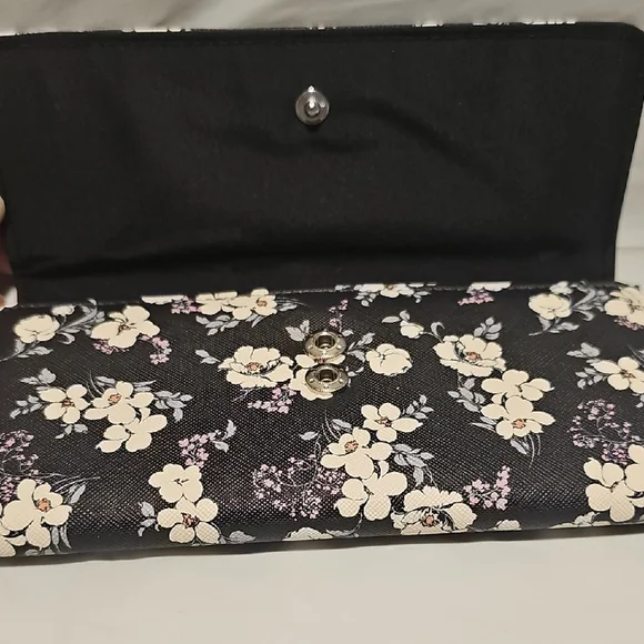 Tahari Black Floral Wallet - Picture 4 of 5